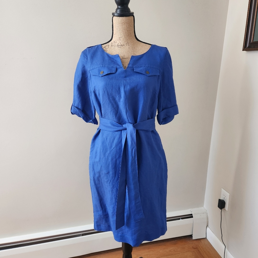 Never worn Banana Republic dress.  Size 6.
